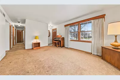 N170W20569  Parkview Dr, Jackson, WI 53037 - Photo 5