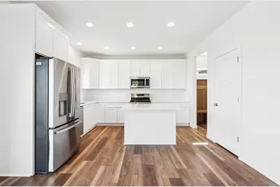 1286  Olde Highlander Dr, Oconomowoc, WI 53066 - Photo 9