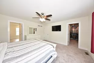 N66W23662 Hillview Rd, Sussex, WI 53089 - Photo 25