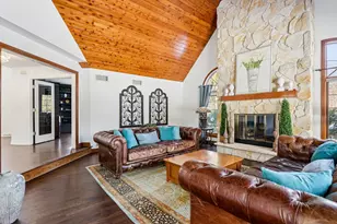 14820 Clare Bridge Ln, Brookfield, WI 53005 - Photo 31