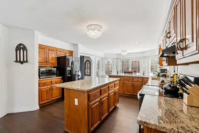 14820  Clare-Bridge Ln, Brookfield, WI 53005 - Photo 33