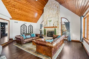 14820 Clare Bridge Ln, Brookfield, WI 53005 - Photo 3