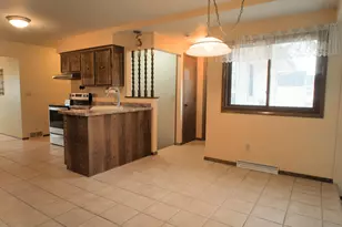 1021 Hill St, Watertown, WI 53098 - Photo 13