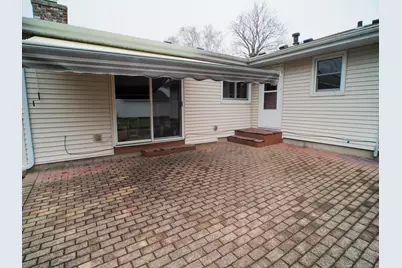 1021  Hill St, Watertown, WI 53098 - Photo 5