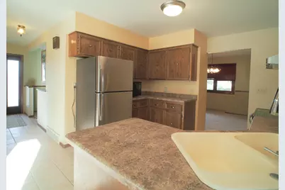 1021  Hill St, Watertown, WI 53098 - Photo 11