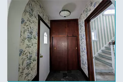 955 N 6th St, Manitowoc, WI 54220 - Photo 7