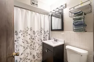 225 Country Club Dr, Lake Geneva, WI 53147 - Photo 19