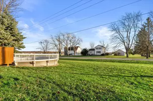 8005 Thistle Ct, Racine, WI 53185 - Photo 37