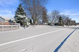 8005 Thistle Ct, Racine, WI 53185 - Photo 31