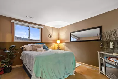 8005  Thistle Ct, Racine, WI 53185 - Photo 21