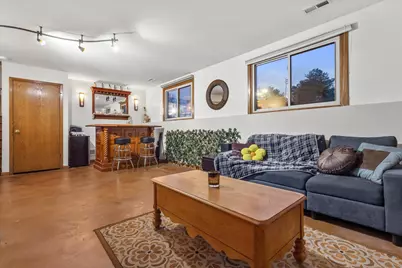 8005  Thistle Ct, Racine, WI 53185 - Photo 23