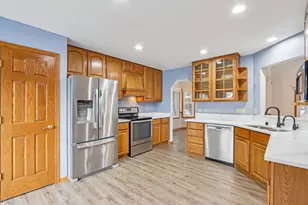 W199S8618 Woods Rd, Muskego, WI 53150 - Photo 5