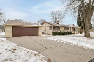 5820 W Donna Dr, Brown Deer, WI 53223 - Photo 3