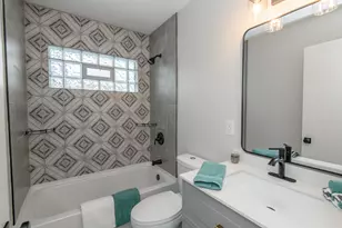 8930 W Lawrence Ave, Milwaukee, WI 53225 - Photo 21