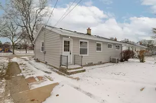 8930 W Lawrence Ave, Milwaukee, WI 53225 - Photo 5