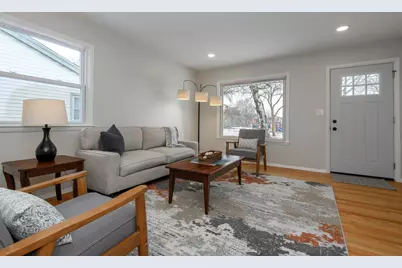 8930 W Lawrence Ave, Milwaukee, WI 53225 - Photo 7