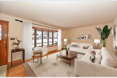 8720 W Ohio Ave, Milwaukee, WI 53227 - Photo 3