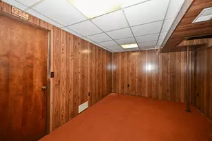 8720 W Ohio Ave, Milwaukee, WI 53227 - Photo 27