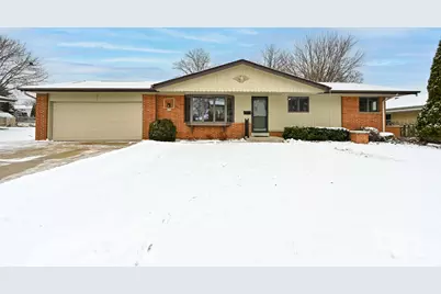 8720 W Ohio Ave, Milwaukee, WI 53227 - Photo 43