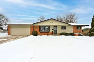 8720 W Ohio Ave, Milwaukee, WI 53227 - Photo 43