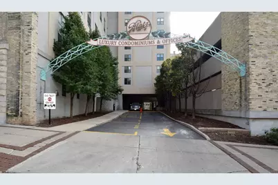 270 E Highland Ave #214, Milwaukee, WI 53202 - Photo 39
