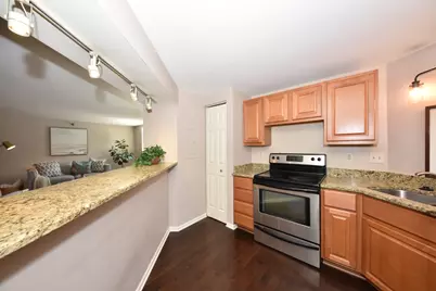 270 E Highland Ave #214, Milwaukee, WI 53202 - Photo 13