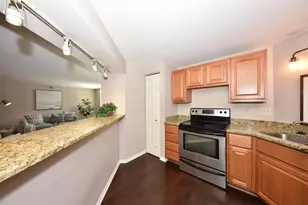 270 E Highland Ave, Milwaukee, WI 53202 - Photo 13