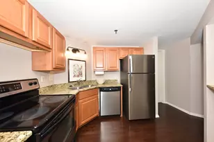 270 E Highland Ave, Milwaukee, WI 53202 - Photo 15