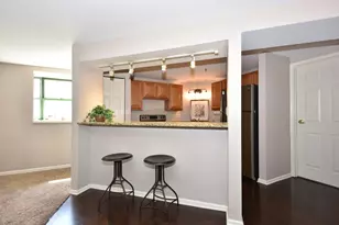 270 E Highland Ave, Milwaukee, WI 53202 - Photo 7