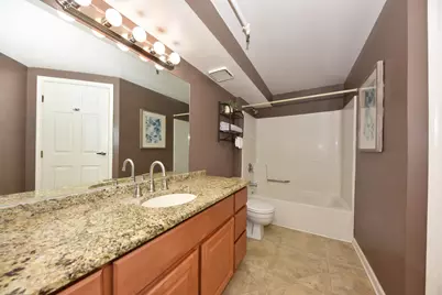 270 E Highland Ave #214, Milwaukee, WI 53202 - Photo 19