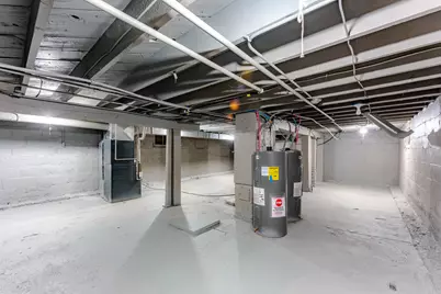 1815 W Becher St, Milwaukee, WI 53215 - Photo 41