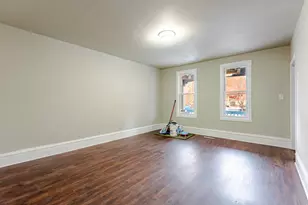 1815 W Becher St, Milwaukee, WI 53215 - Photo 7