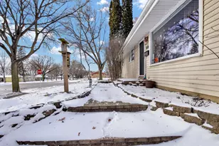 232 Richard St, Waukesha, WI 53189 - Photo 5