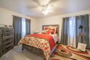 530 N Silverbrook Dr, West Bend, WI 53090 - Photo 13