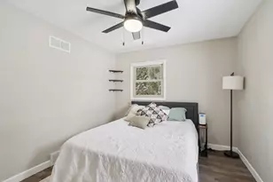 2117 Sunnyside Dr, Waukesha, WI 53186 - Photo 25