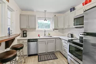 3 Geneva Ln, Fontana, WI 53125 - Photo 3