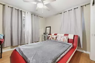 6326 W Bottsford Ave, Greenfield, WI 53220 - Photo 11