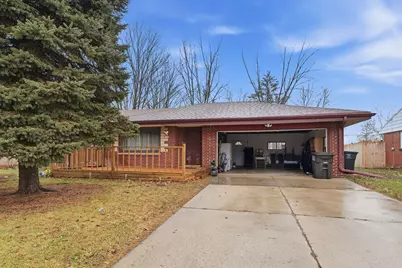 6326 W Bottsford Ave, Greenfield, WI 53220 - Photo 1