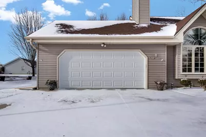 8529 S Golden Lake Way, Franklin, WI 53132 - Photo 3