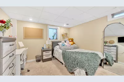 1436 W Washington Ave, Cleveland, WI 53015 - Photo 17