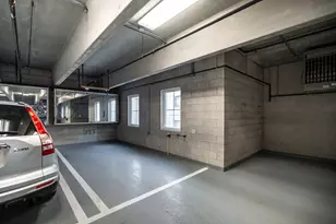 1313 N Franklin Pl, Milwaukee, WI 53202 - Photo 33