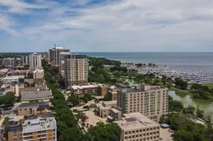 1313 N Franklin Pl, Milwaukee, WI 53202 - Photo 43