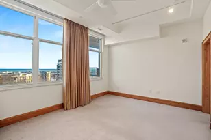 1313 N Franklin Pl, Milwaukee, WI 53202 - Photo 23