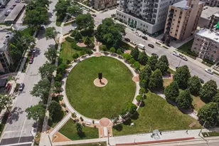 1313 N Franklin Pl, Milwaukee, WI 53202 - Photo 37