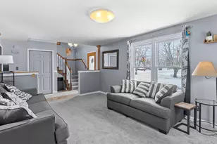 3817 Seneca Ln, Manitowoc, WI 54220 - Photo 3