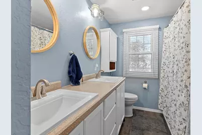 3817  Seneca Ln, Manitowoc, WI 54220 - Photo 21