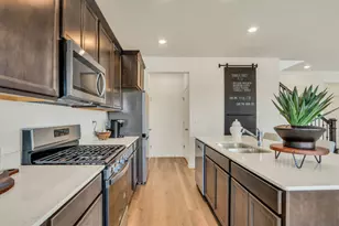 7064 Fair Oaks Rd, Racine, WI 53403 - Photo 23