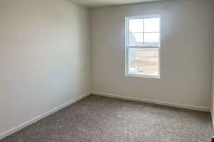 7064 Fair Oaks Rd, Racine, WI 53403 - Photo 9