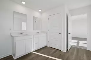 7038 Oakmont Rd, Racine, WI 53403 - Photo 25