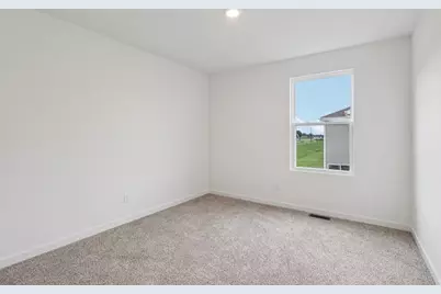 7052  Fair Oaks Rd, Racine, WI 53403 - Photo 35